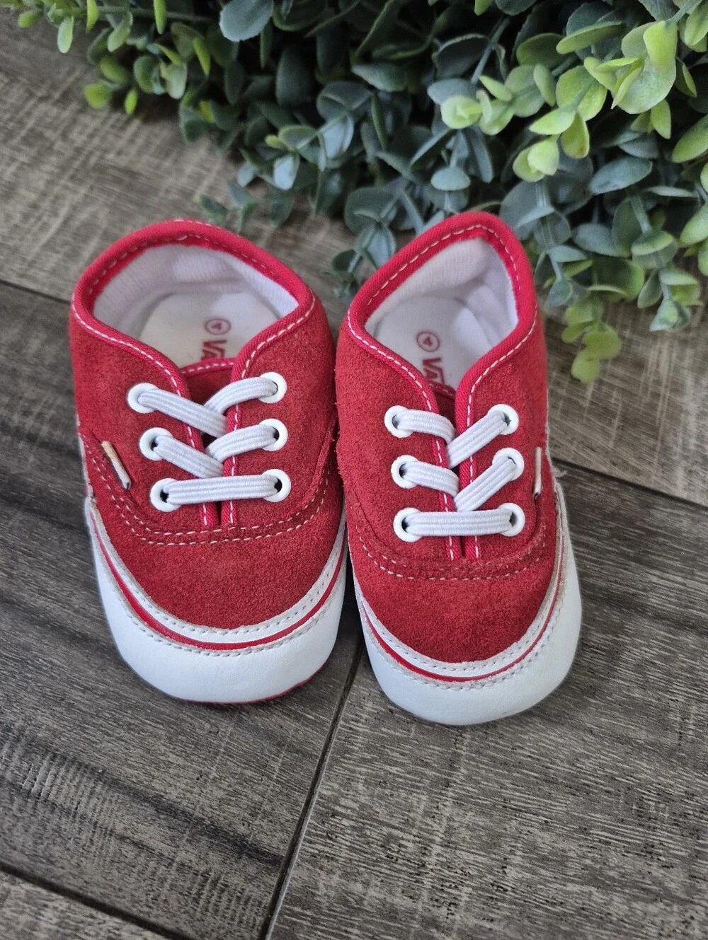 Like New VANS Baby Crib Shoes Red Size 4